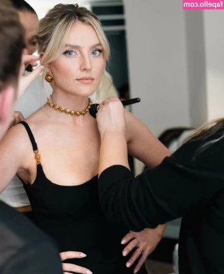 Perrie Edwards [ perrie-edwards ] - Horny and ready to cum live on @sabrinaalexis7