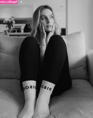 Perrie Edwards [ perrie-edwards ] - Shawty got a big ol  booty