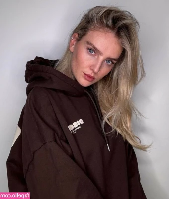 Perrie Edwards [ perrie-edwards ] - UNLOCK TO REMOVE THE ❤️ (Both of my nips and booty are located in