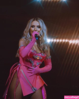 Perrie Edwards [ perrie-edwards ] - Like my tits