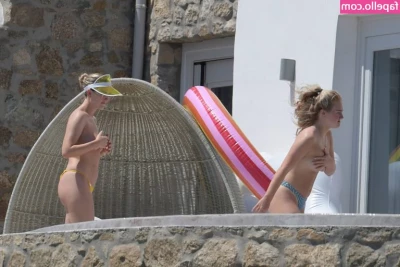 Perrie Edwards [ perrie-edwards ] - Mi ausencia por acá me ha motivado a recompensarlos  y he querido