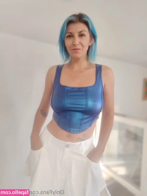 realdiana - Tell me what you wanna see! I appreciate everyone’s