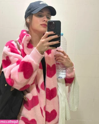 Daniela Melchior [ daniela-melchior ] - Happy Valentine s day