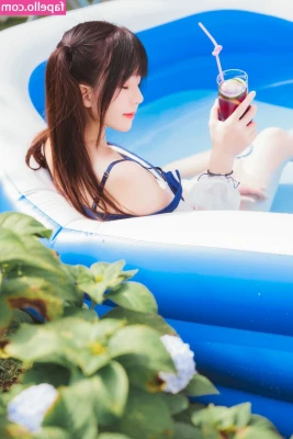 cherryneko0628 - If a genie granted you 3 wishes- how many would you spend on meeee