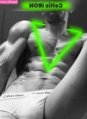 celticirontv - I wanna go skinny-dipping for the first time, wanna join me? 🙈
