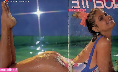 Xuxa Meneghel [ xuxa-meneghel ] - so happy I found this green set again