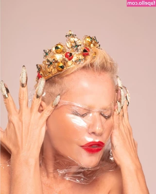 Xuxa Meneghel [ xuxa-meneghel ] - Hot