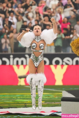 Xuxa Meneghel [ xuxa-meneghel ] - Full nuudessss and a lil assss clapping😈💯😁