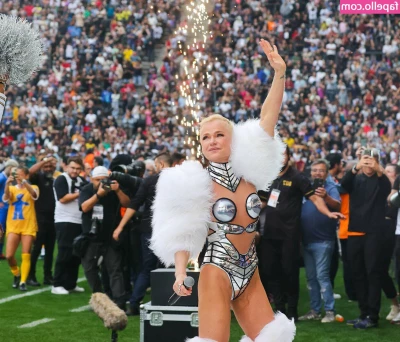 Xuxa Meneghel [ xuxa-meneghel ] - Wollte dir bloß meinen neuen Bikini zeigen