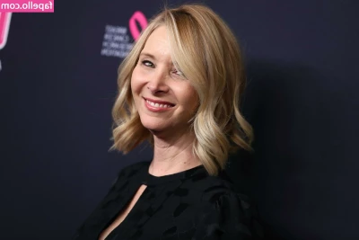 Lisa Kudrow [ lisa-kudrow ] - As promised, here are the super sexy nudes! I hope you love them!