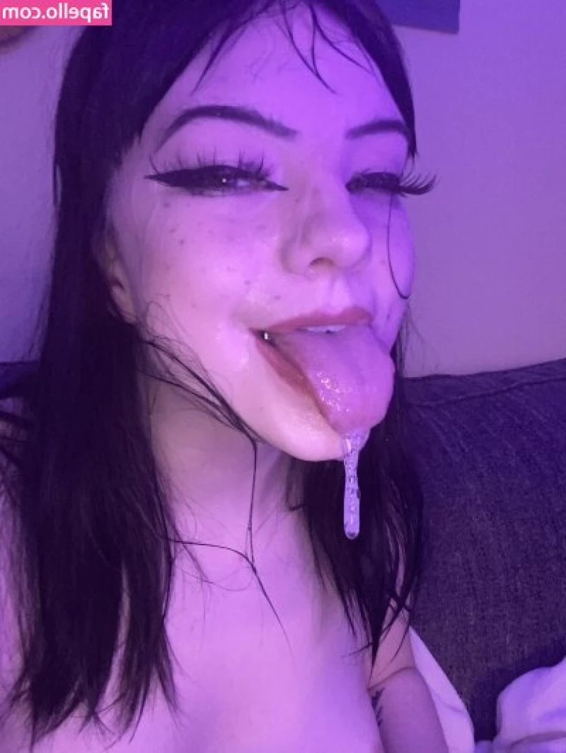 missskylerb - Felt cute