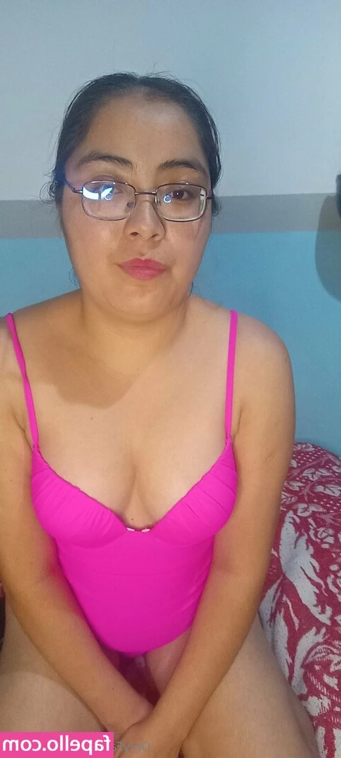 rossithaa - I plan on the dildo but I’m glad I got it🤤🤤😈