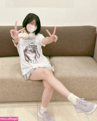 Senpai Alice [ senpai-alice ] - nibble nipple