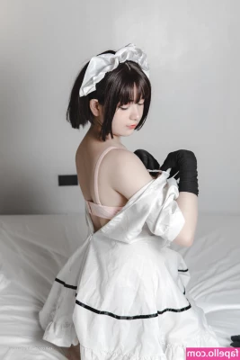 Senpai Alice [ senpai-alice ] - Back on my big one for a ride :) Slow slides up and down this huge
