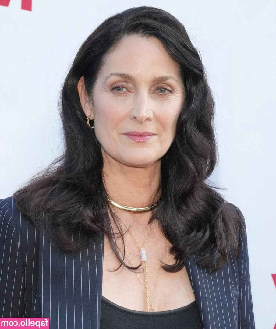 Carrie anne moss [ carrie-anne-moss ] - Hot hot hot