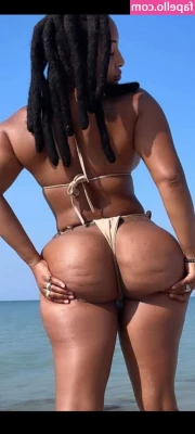 Danielle Jenkins [ danielle-jenkins ] - Down the rabbit hole! 🐰 Happy Titty Tuesday, enjoy this 2021 SG