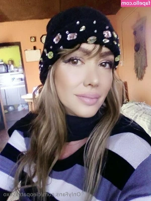 cleopatrasexo - A Happy Holiday season to all my lovely fans  I ve got some presents