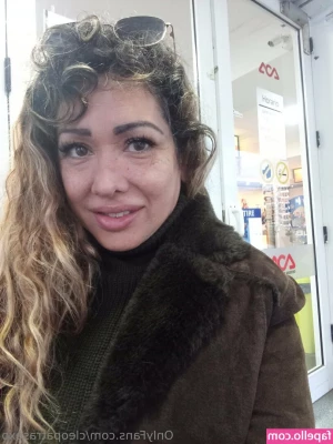 cleopatrasexo - Are you wearing a mask too?🤭😈