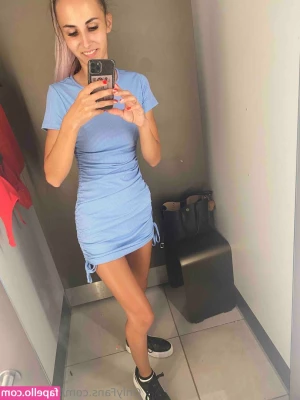 hullocsillag - my ass in nylons makes you weak