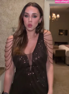Una Healy [ una-healy ] - I have such an appetite  👅💦💦