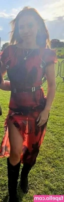 Una Healy [ una-healy ] - Tgifootfetish Friday 😉 who’s ready to worship my big size 11’s?