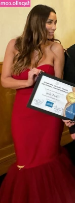 Una Healy [ una-healy ] - My tits look so mesmerizing when they bounce