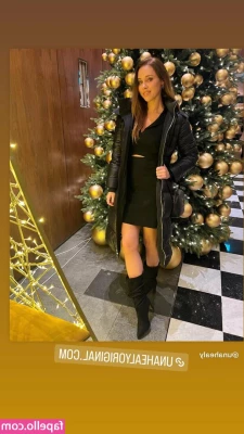 Una Healy [ una-healy ] - 🥰 Sexy Sunday 🥰