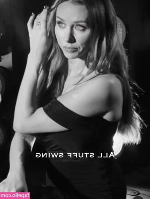 Una Healy [ una-healy ] - Do you have a sexual fantasy nobody knows about