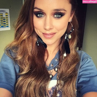 Una Healy [ una-healy ] - Having a bad day  come cheer me up