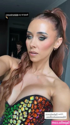 Una Healy [ una-healy ] - Mañana subimos más estén atentos