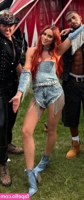 Una Healy [ una-healy ] - In response to the  bj video  that everyone got and asking about the