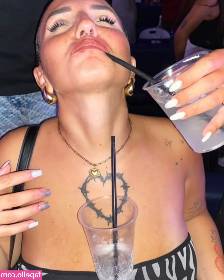 Erica Todaro [ erica-todaro ] - 1) CHECK YOUR DM FOR A NUDE VIDEO!!🤭💦😈  2) Don’t forget to