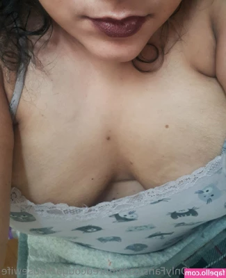 boredcougarhousewife - My Body is what makes me Sexy     my smile is what makes me pretty  