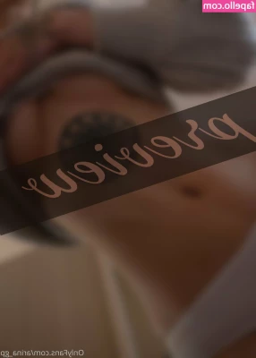 arina_gp [ arina-gp ] - Secretary spreads that pussy wide and squirts ;)