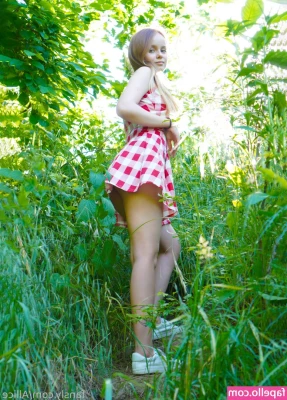 Alisaya - Do you like short hair girl?  Unlock Rita sexy photo set along with
