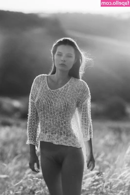 Laure Surlerivage [ laure-surlerivage-1 ] - I ve been so wet just thinking about you daddy