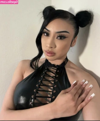 Destiny Gutierrez [ destiny-gutierrez ] - Double booty this morning 😁 I'm going to eat then get caught up on