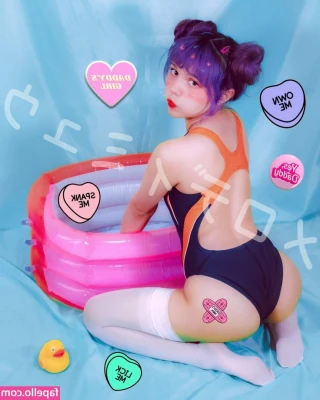 Melody Mew [ melody-mew ] - Comment what you like most about me and a naughty surprise will come