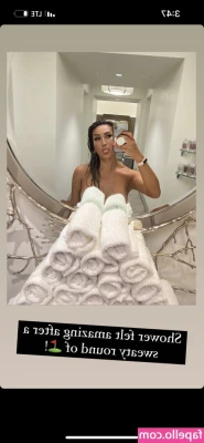 Geena Martinez [ geena-martinez ] - I'm feeling a little naughty and teasy... I may take a few more pics!