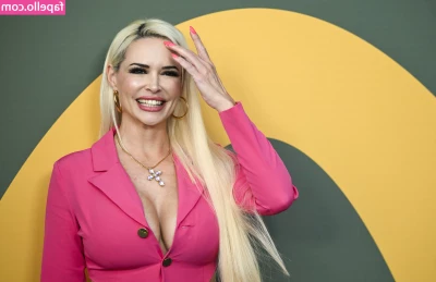 Daniela Katzenberger [ daniela-katzenberger ] - Should I go back to blonde    x