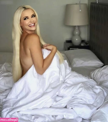 Daniela Katzenberger [ daniela-katzenberger ] - Plans for this friday? 😉