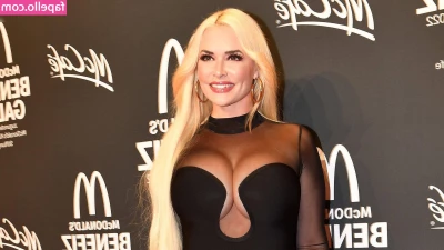 Daniela Katzenberger [ daniela-katzenberger ] - Houston Don’t Owe Me Nothing!!!