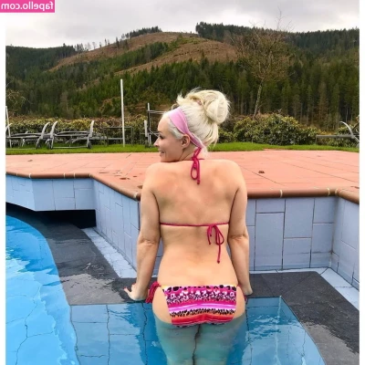 Daniela Katzenberger [ daniela-katzenberger ] - Look at my body and tell me what you'd do to me tonight. 👅🔥