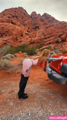 ababypineconefree - No panties in the car 😯