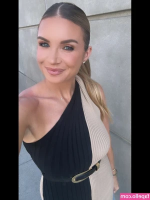Allie Clifton [ allie-clifton ] - Dive right in 😉💦