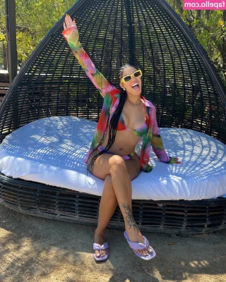 Biannca Prince [ biannca-prince ] - my pussy needs kisses 💋