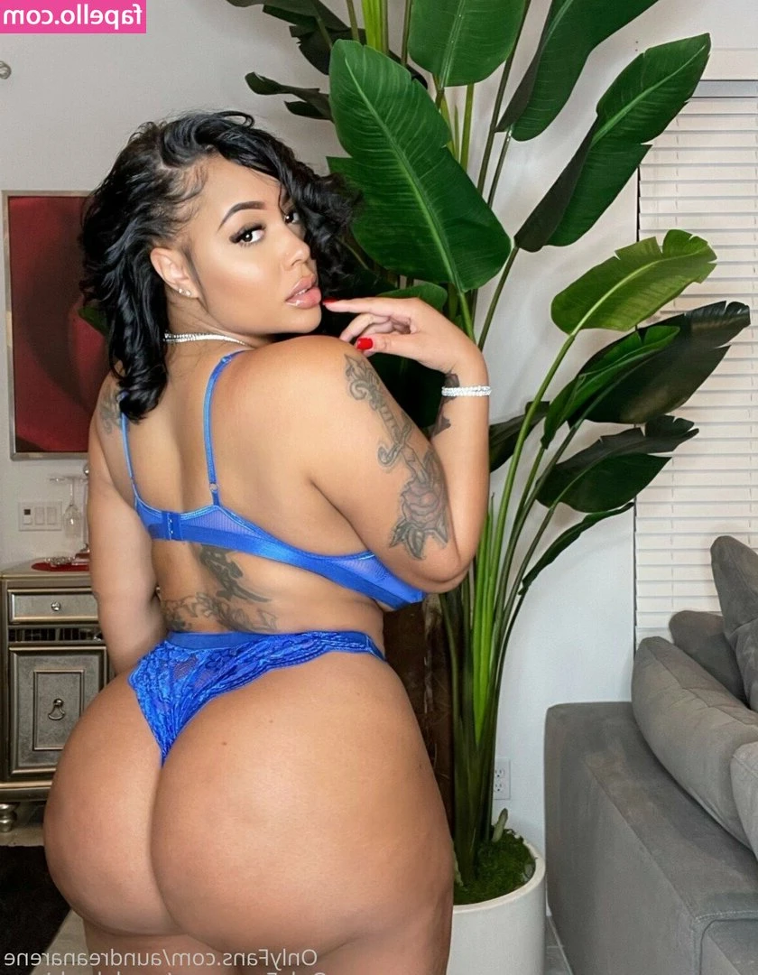 Aundreana Rene [ aundreana-rene-2 ] - esta noche se viene contenido super 😈con @latinateen antes de que