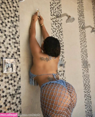 Aundreana Rene [ aundreana-rene-2 ] - I received some extremely fucked up news last night and will be