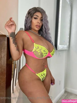 Aundreana Rene [ aundreana-rene-2 ] - White shirts are so sexy