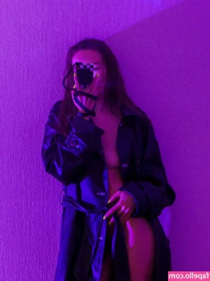 game_of_self [ game-of-self ] - Yogi boobs